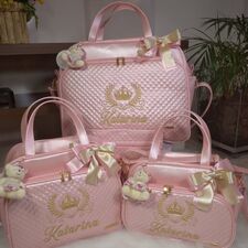 Conjunto de Bolsas Bordadas em Caieiras